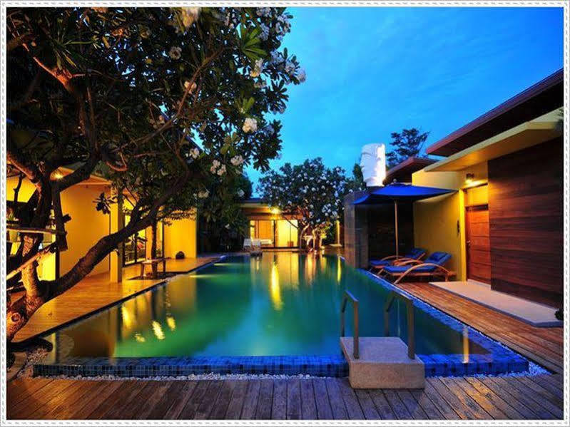 Capstone Resort Haad Chao Samran Buitenkant foto